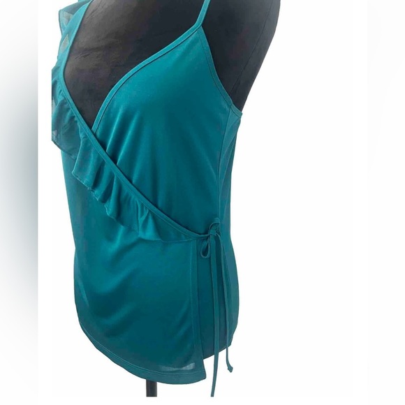 Women’s tops - Picture 3 of 9